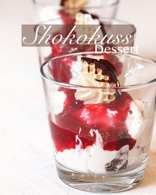 Rezept: Schokokuss Dessert mit roter Grütze