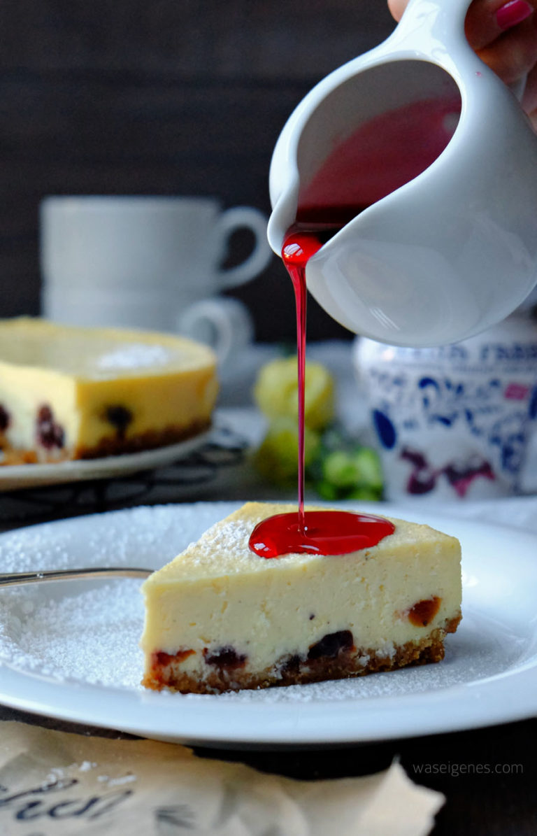 Käsekuchen mit Amarenakirschen im Thermomix Varoma gebacken