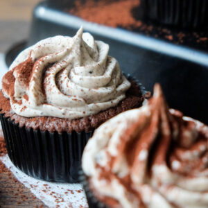 Rezept: Oreo Cupcakes | Cupcakes mit Oreo Keksen und Buttercreme | waseigenes.com