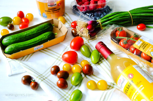 Lauwarmer Tomatensalat mit selbst gemachtem Basilikum Frischkäse und ...