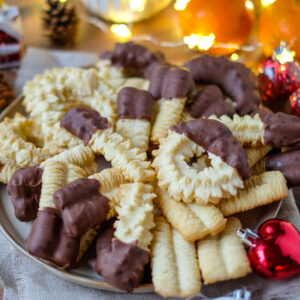 Rezept: Klassisches Spritzgebäck wie von Oma | Weihnachtsplätzchen backen | waseigenes.com