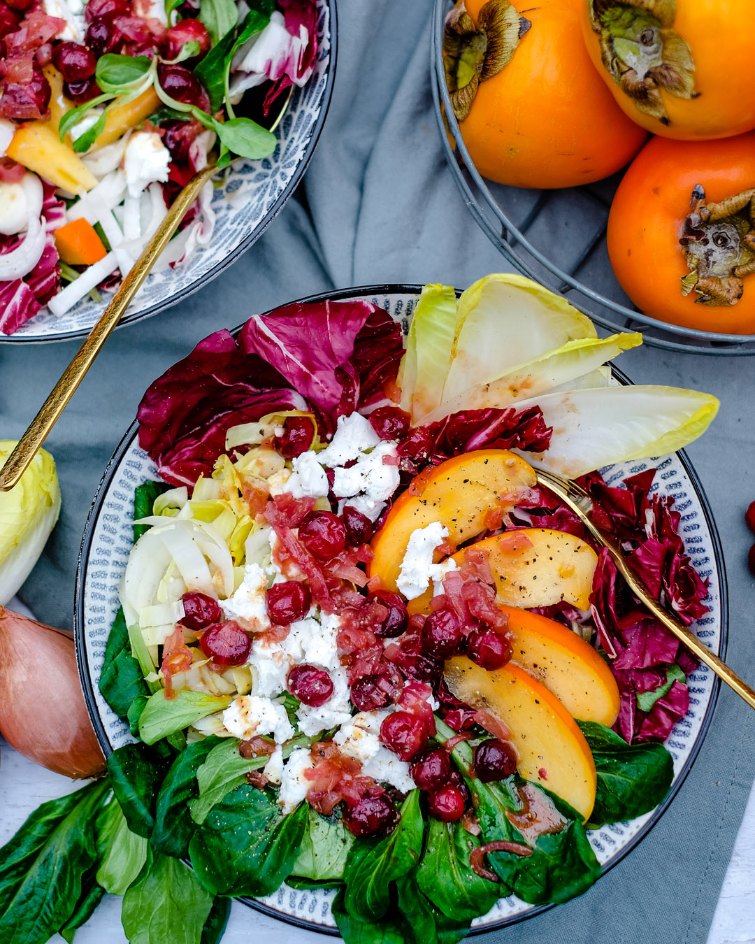 Wintersalat mit Kaki und Cranberry Dressing | waseigenes.com