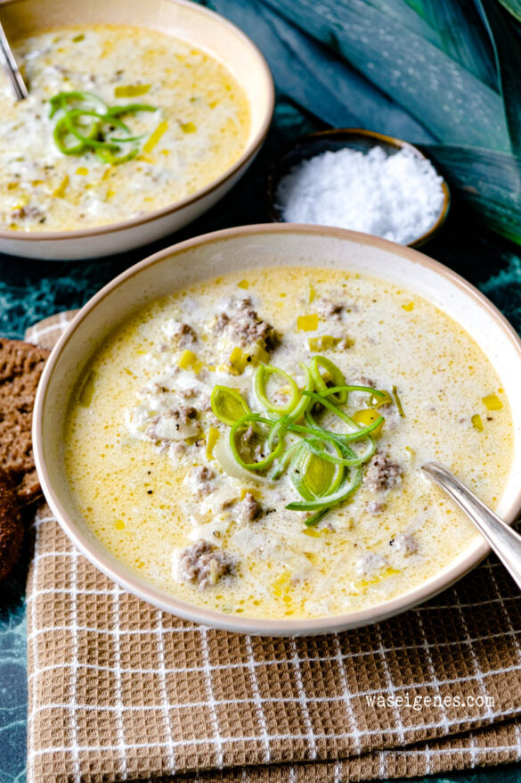 Klassische Käse-Lauch-Suppe mit Hackfleisch - einfach &amp; lecker