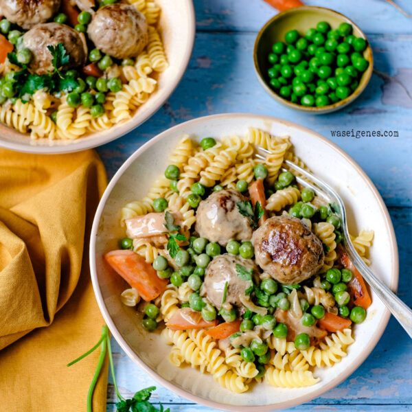 Rezept: Wikingerpfanne - Hackbällchen, Erbsen &amp; Möhren