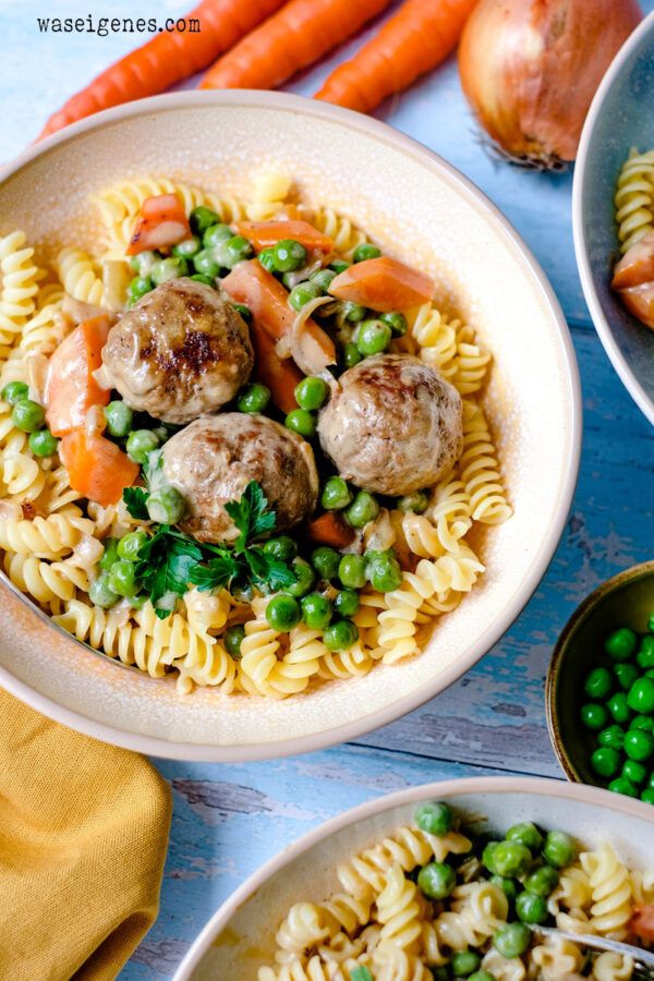 Rezept: Wikingerpfanne - Hackbällchen, Erbsen &amp; Möhren