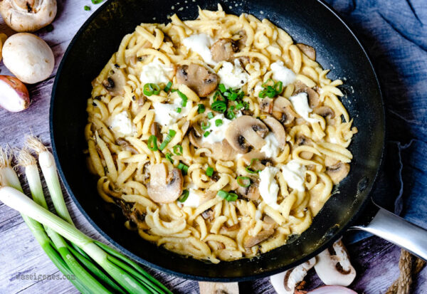 Champignon-Spätzle-Pfanne - ganz einfach - von waseigenes.com