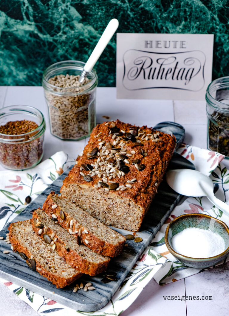 Eiweißbrot - ganz einfaches Rezept mit Quark und Eiweißpulver