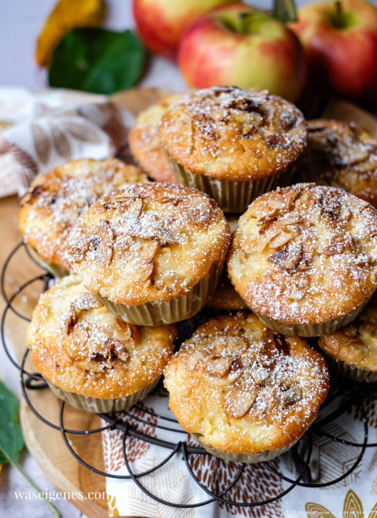 Apfel-Mandel-Muffins mit karamellisierten Mandeln - was eigenes