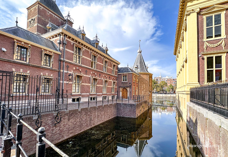 Ein Tag im Oktober in Den Haag bei schönstem Wetter - der Regierungssitz der Niederlande | waseigenes.com - Binnenhof