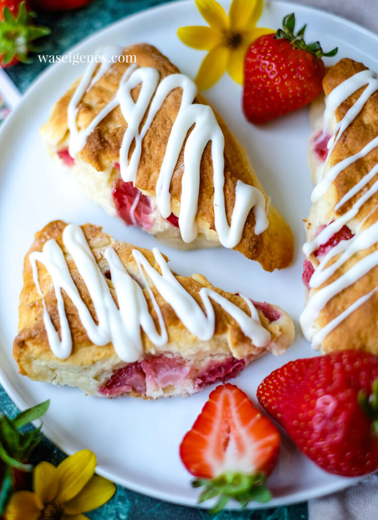 Rezept: Erdbeer-Scones ~ so schnell, so einfach &amp; so lecker.