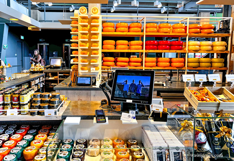 Die Markthalle von Rotterdam | De Koopboogen | Spektakuläre Halle mit Lebensmittel- und Food-Ständen aus der ganzen Welt | waseigenes.com | Käse, Nüsse, Stroopwaffeln