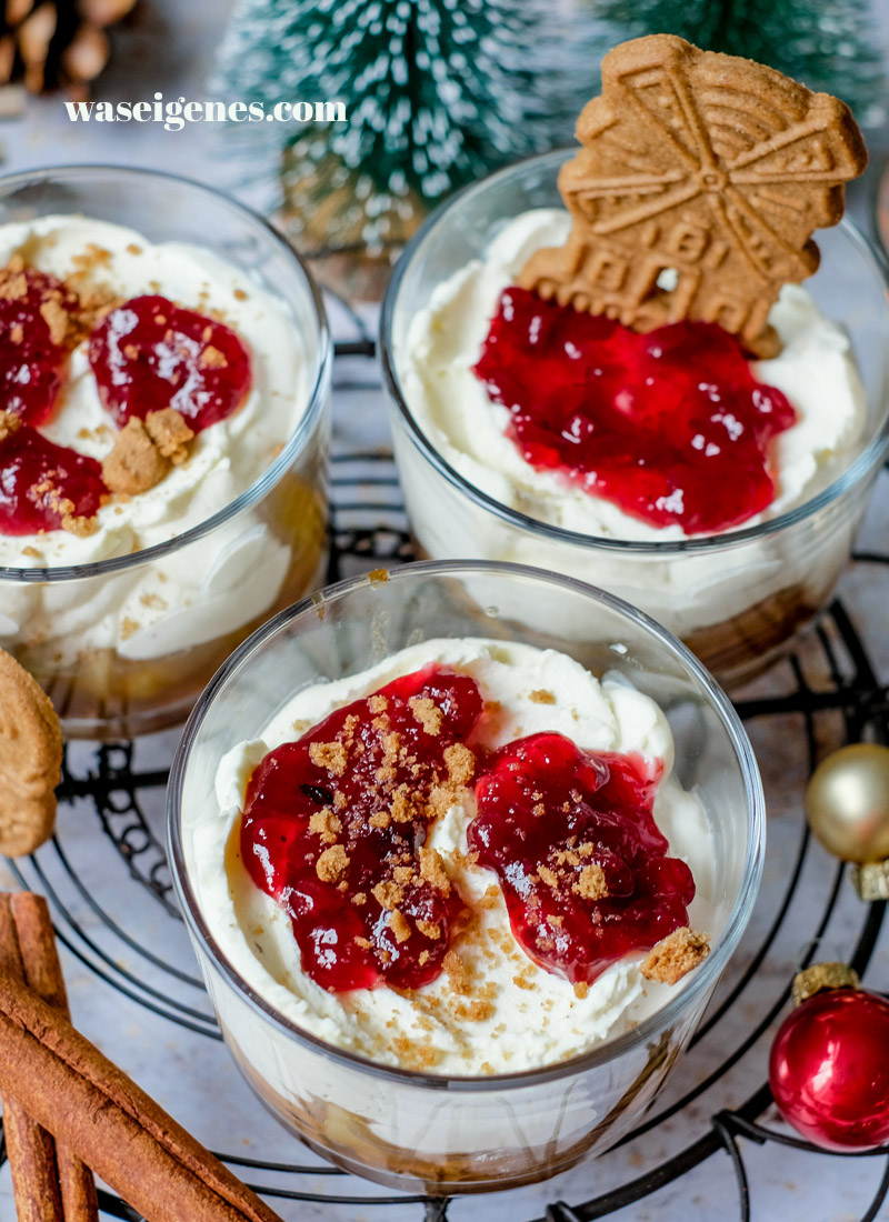 Rezept: Spekulatius Tiramisu mit Apfelkompott und Preiselbeeren | ganz einfach, grandios lecker und das beste Dessert für Weihnachten | waseigenes.com