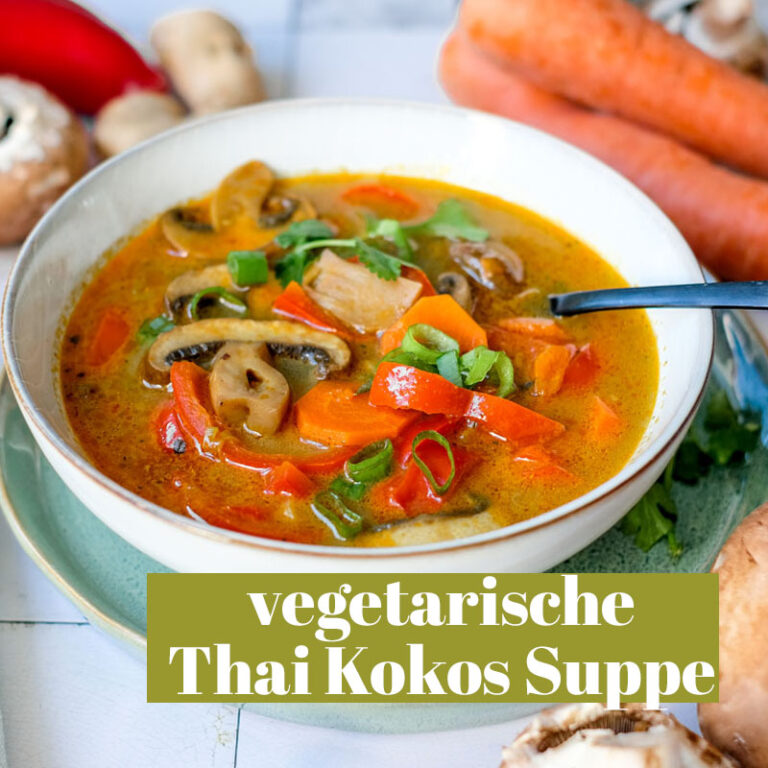 Französische Zwiebelsuppe mit überbackenen Baguettescheiben